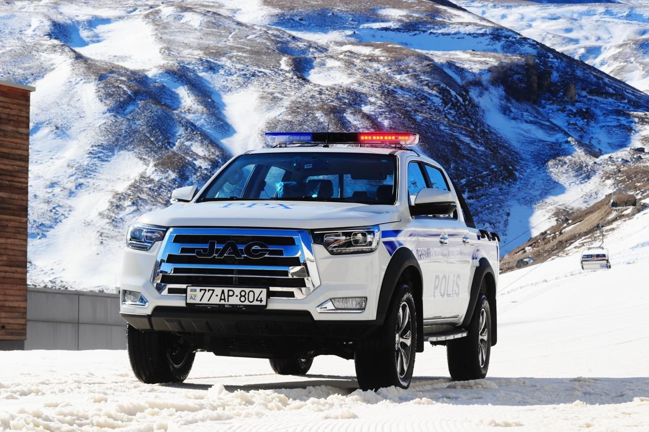 Qarlı hava ilə əlaqədar polis təhlükəsizlik tədbirləri görür - DİN Qarlı hava ilə əlaqədar polis təhlükəsizlik tədbirləri görür - DİN