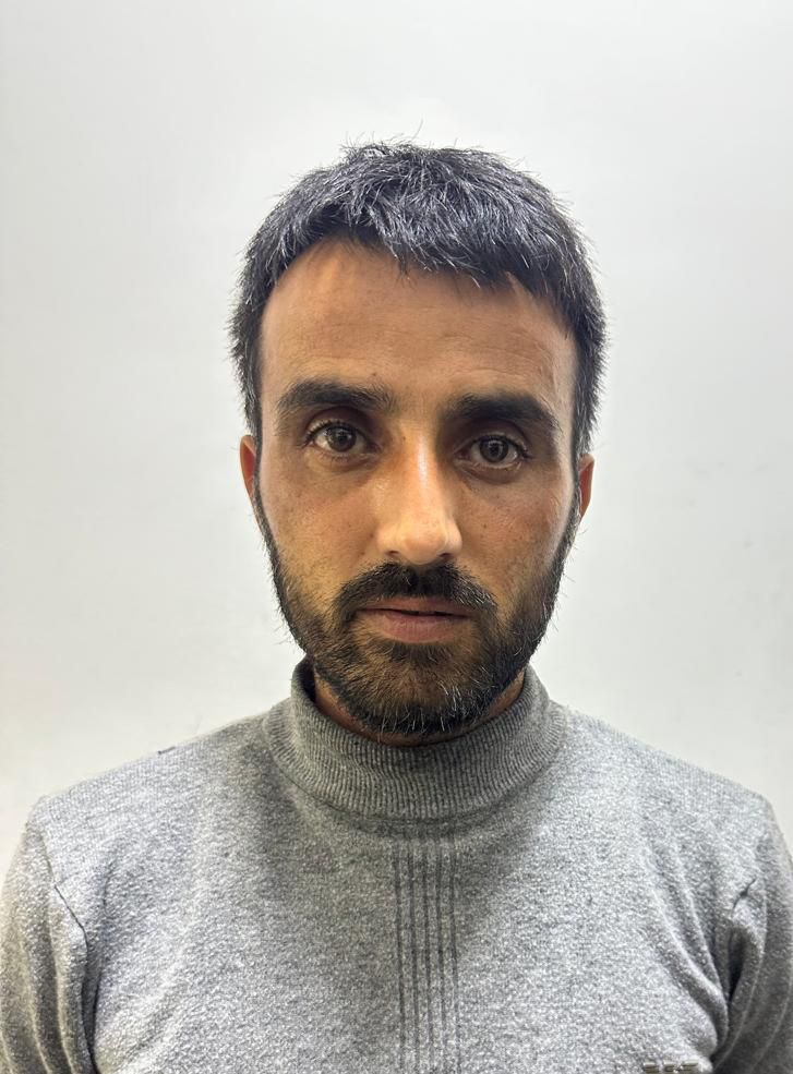 Bakıda sosial ev almaq istəyənlər aldadıldı - FOTO 2 d516bb57 4130 487e a6fd a884a0be98f4 1761384002