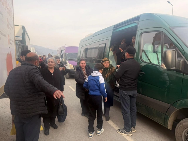 Növbəti köç karvanı Kəlbəcər şəhərinə çatıb