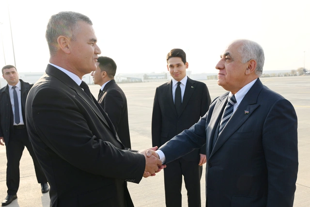 Əli Əsədov Türkmənistanda işgüzar səfərdədir