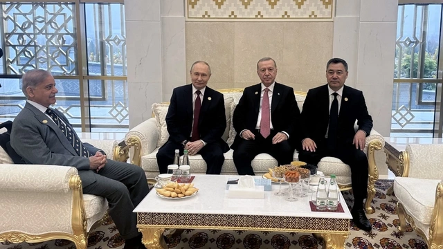 Ərdoğan Putinlə görüşdü