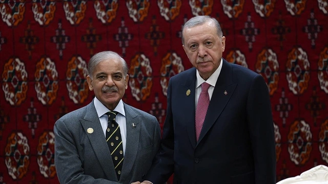 Ərdoğan Putinlə görüşdü