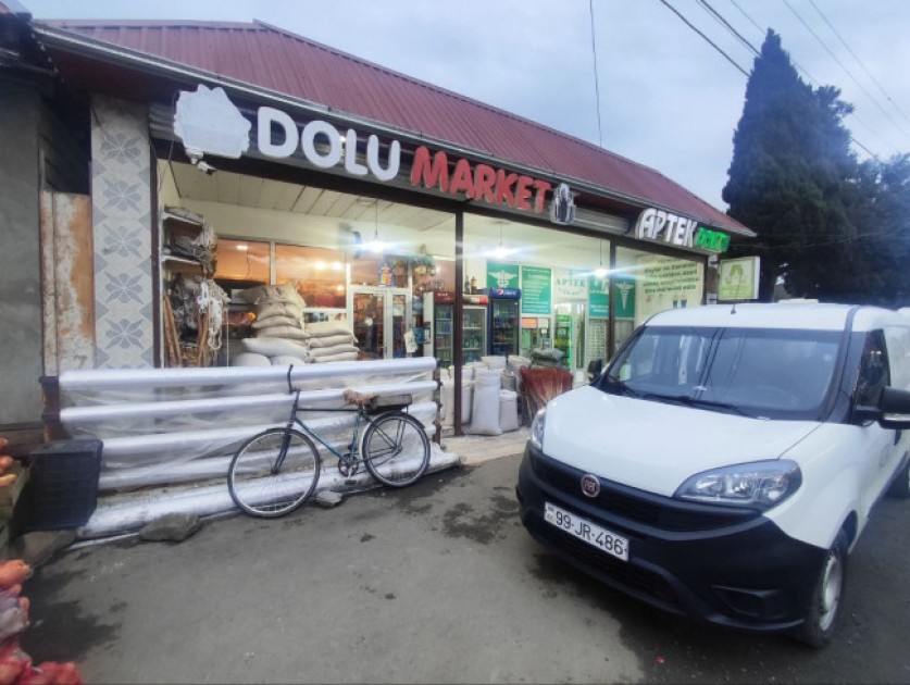 Bu marketdə saxta araqlar satılırmış - FOTOLAR Bu marketdə saxta araqlar satılırmış - FOTOLAR