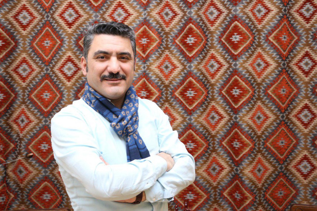 Şəmil Sadiq: “Nəzəriyyələr önəmlidir, amma praktika zamanı mənimsəniləndə davamlı olur” | Şəmil Sadiq