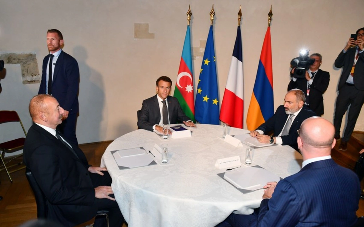 Praqa görüşü sülh müqaviləsinin imzalanmasına yönəlmiş növbəti addımdır” -  RƏY + FOTO - Oxu.az