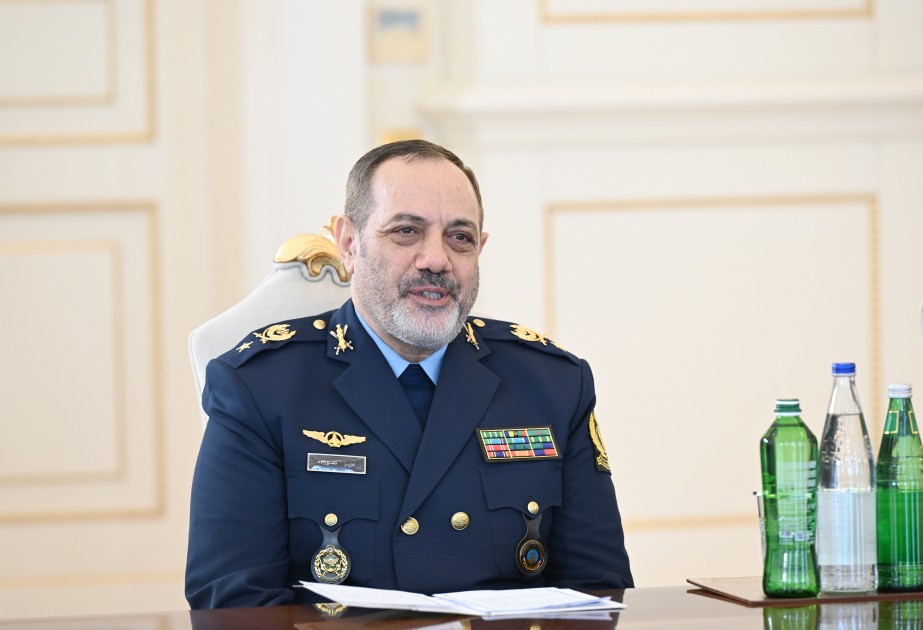 Prezident İranın müdafiə nazirini qəbul etdi - FOTOLAR Prezident İranın müdafiə nazirini qəbul etdi - FOTOLAR