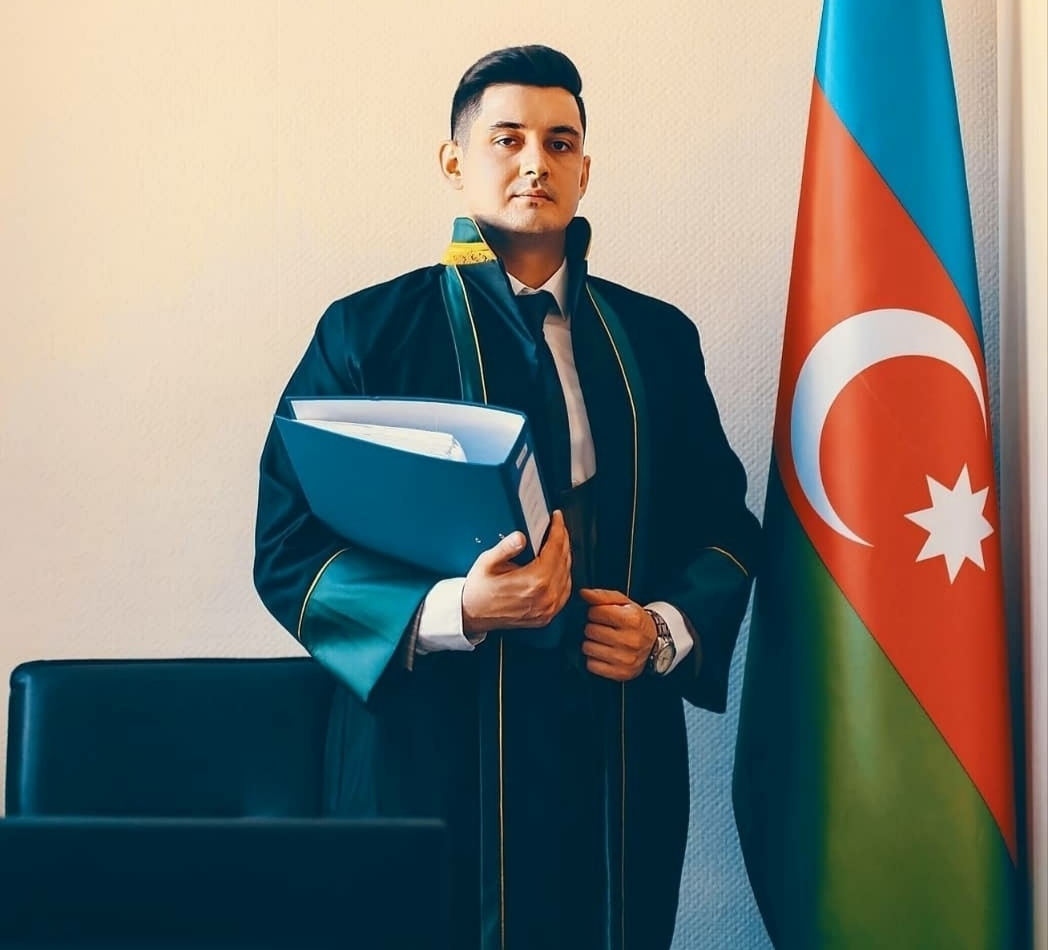 Tanınmış vəkilə qarşı dələduzluq etmək istədilər
