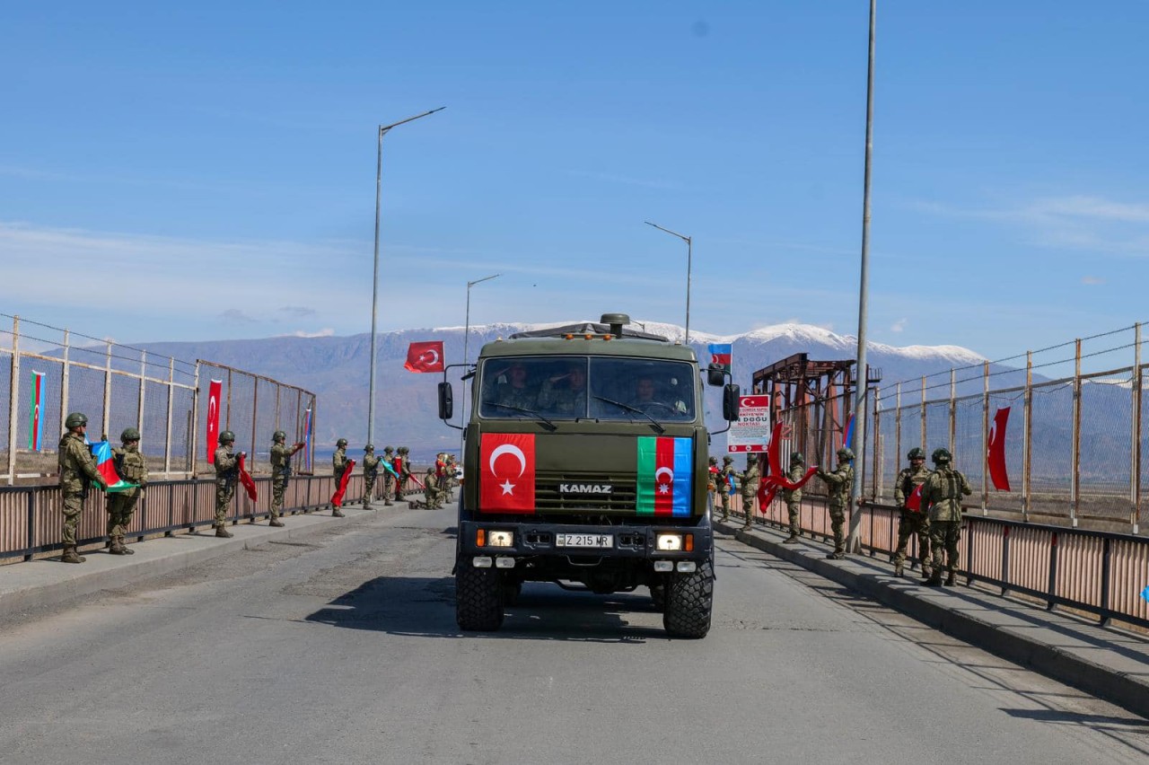 Qardaşlarımız gəldi... - FOTOLAR Qardaşlarımız gəldi... - FOTOLAR