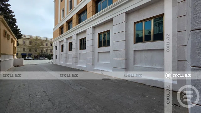 Vandalizm aktına məruz qalan Nizami Kino Mərkəzi üçün boya sifariş edildi - FOTO