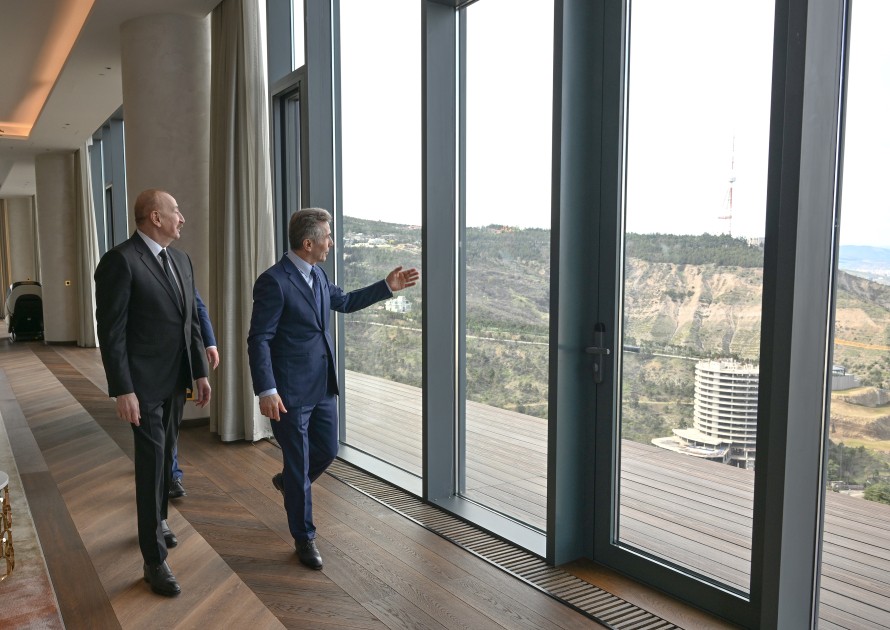 Azərbaycan Prezidentinin şərəfinə lanç verildi - FOTOLAR Azərbaycan Prezidentinin şərəfinə lanç verildi - FOTOLAR