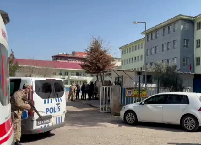 Siverek SON DAKİKA! Şanlıurfa Siverek'te liseye saldıran Ö.K kimdir, öldü mü? - Haberler