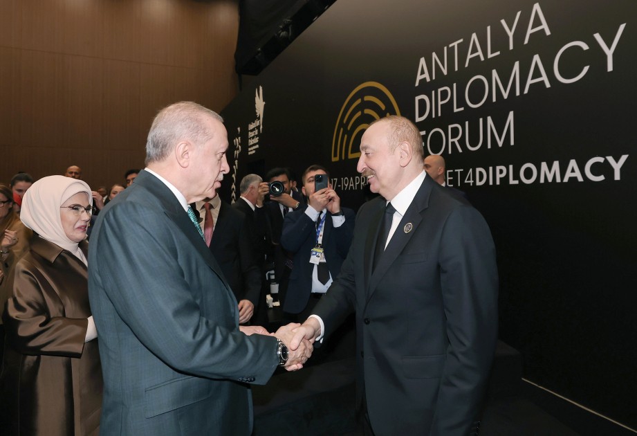 Üç liderin səmimi FOTOLARI Üç liderin səmimi FOTOLARI
