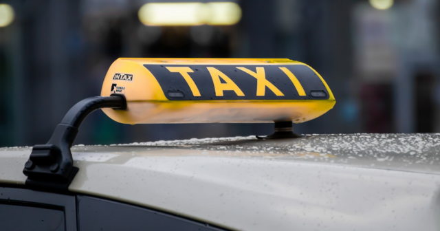Bakıda narkokuryerlik edən taksi sürücüsü saxlanılıb – VİDEO