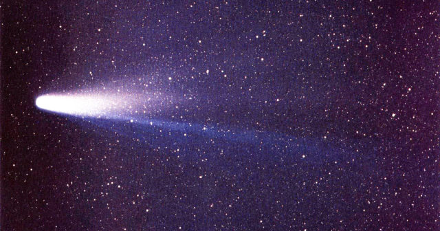 Daha bir komet Yer kürəsinə yaxınlaşır