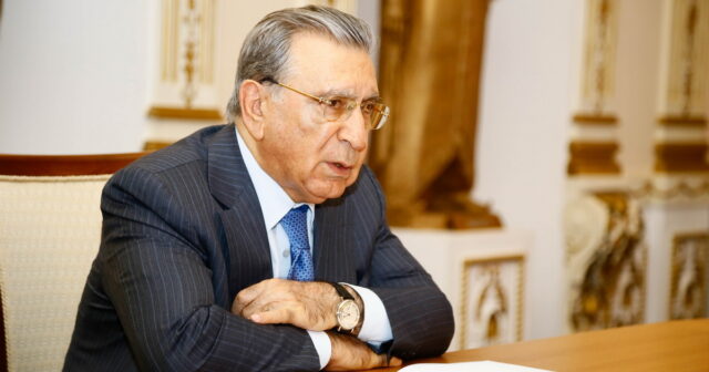 Prezident Ramiz Mehdiyevi Dövlət Komissiyasının üzvlüyündən ÇIXARDI