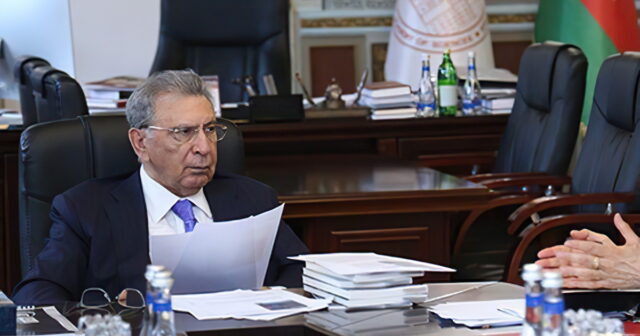 Ramiz Mehdiyev AMEA prezidentliyindən getməlidir – İnstitutunun baş direktoru
