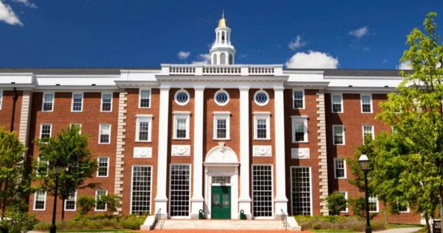 Harvard 1 milyard dollarlıq aktivini satmaq istəyir – “Bloomberg”