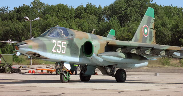 MN: Ermənistanın iki Su-25 təyyarəsi məhv edilib