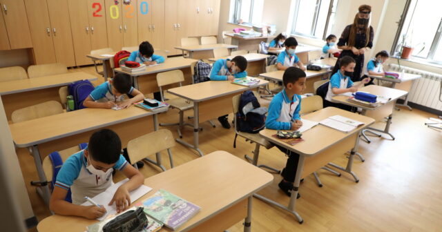 15 sentyabrda dərslər təxirə salınacaq? – RƏSMİ CAVAB 15 sentyabrda dərslər təxirə salınacaq? – RƏSMİ CAVAB