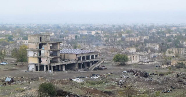 Xarici jurnalistlərin Qarabağa səfəri başladı Xarici jurnalistlərin Qarabağa səfəri başladı