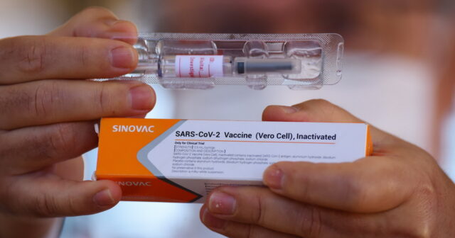 Nazirlik: Azərbaycan 4 milyon doza Sinovac vaksini alacaq