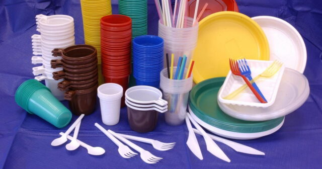 Plastik qablardan istifadə edənlərin NƏZƏRİNƏ: Bu halda 2 min manat cərimələnəcəksiniz Plastik qablardan istifadə edənlərin NƏZƏRİNƏ: Bu halda 2 min manat cərimələnəcəksiniz