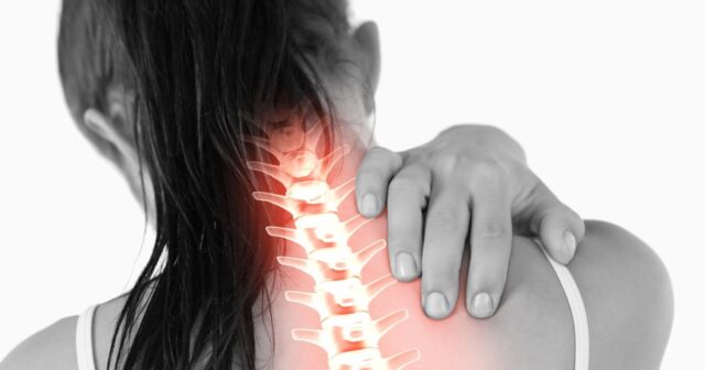 Boyunda ağrıların 3 əsas səbəbi AÇIQLANDI
