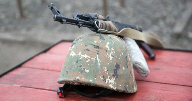Ermənistan ordusunda özbaşınalıq: 74 hərbçi ölüb, intiharlar artıb