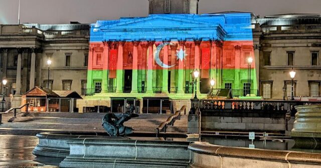 Londonda 6 bina Azərbaycan bayrağının rənglərinə boyandı