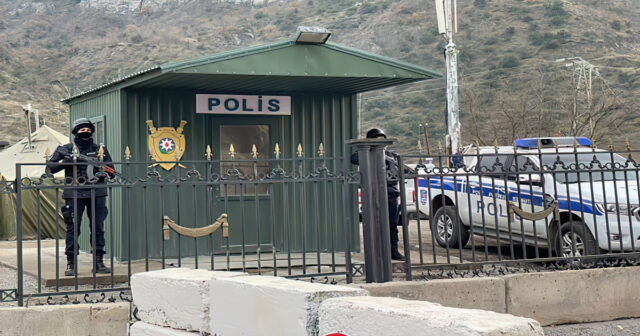Azərbaycan polisi Gorus-Qafan yolunda – FOTO