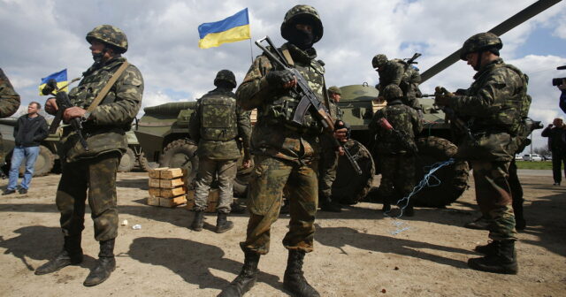 Ukrayna qoşunları Xarkov vilayətində dövlət sərhədinə yaxınlaşdı