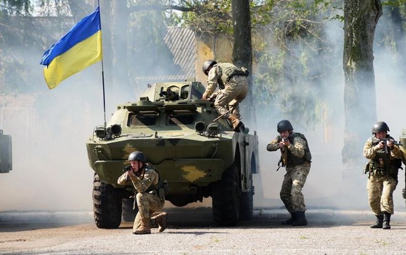 Ukrayna döyüşçüləri yeni mövqelərə çəkilir | No Comment