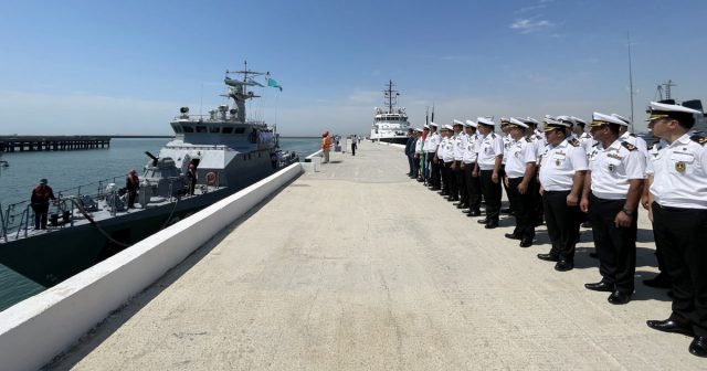 Qazaxıstanın hərbi gəmiləri Bakıya gəlib
