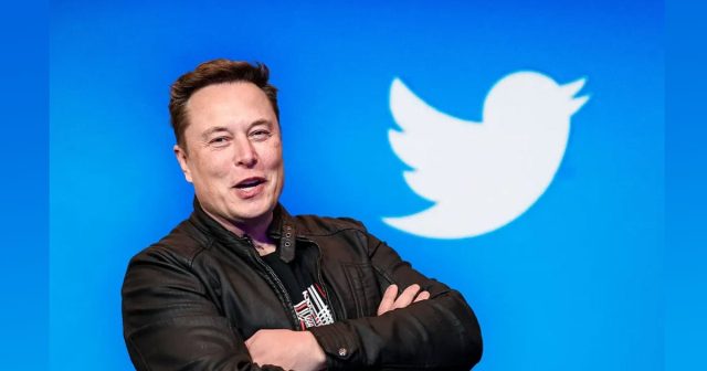 Elon Musk Twitter-i satır