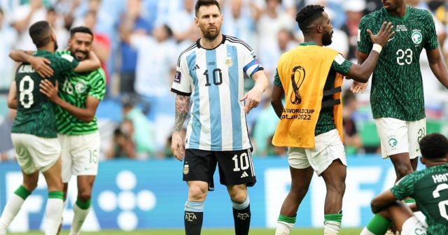 Argentina millisi ilk oyunda məğlub oldu