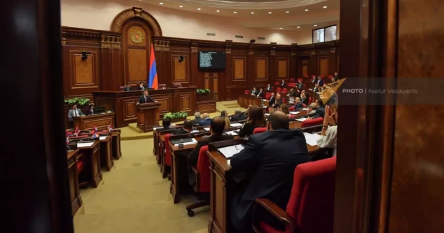 Ermənistan parlamentinə keçən yeni deputatların adları məlum olub