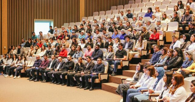 Yeni Klinikanın işçi heyətinin 32 faizi gənclərdən ibarətdir Yeni Klinikanın işçi heyətinin 32 faizi gənclərdən ibarətdir