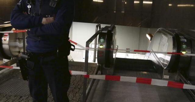 Brüssel metrosunda terror aktı xəbərdarlığı