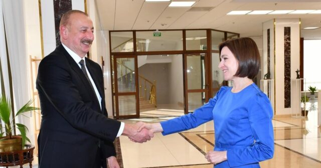İlham Əliyev Moldova Prezidenti ilə görüşdü – FOTO