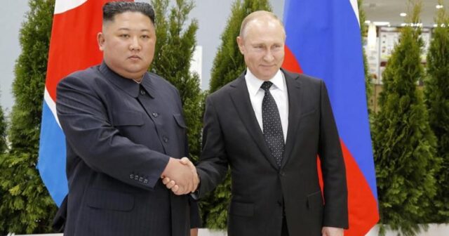 Putin və Kim Çen In görüşdü