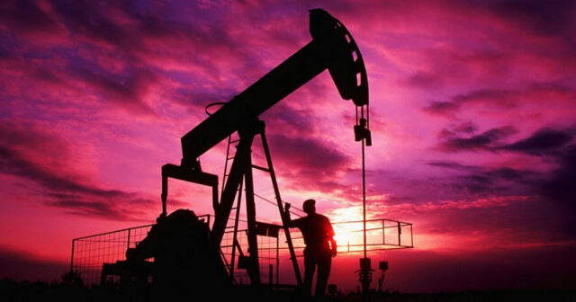 ABŞ-ın neft ehtiyatları 10,2 milyon barel artıb