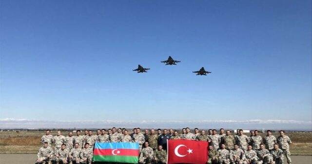 Türkiyənin F-16 təyyarələri Azərbaycana gəldi