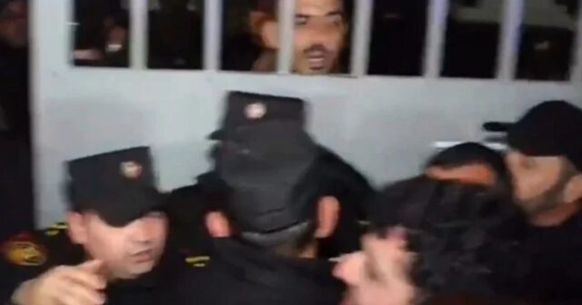 İrəvanda Azərbaycandan qayıdan hərbçilərin yaxınları ilə polislər arasında dava olub