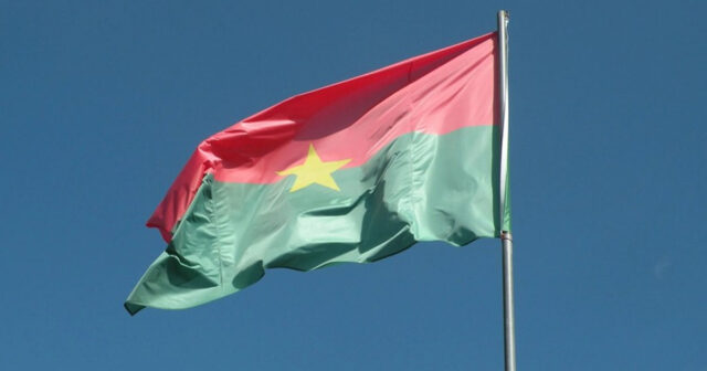 Burkina-Fasoda fransızcanın rəsmi statusu ləğv edilib
