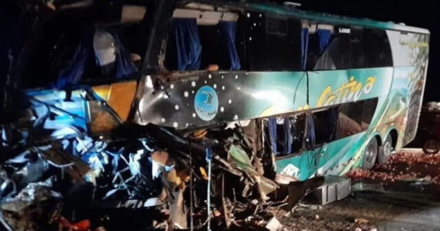 Peruda avtobusun aşması nəticəsində beş nəfər ölüb, 30-u yarlanıb