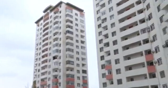 Bakıda bu binanın bəzi sakinləri liftə buraxılmır – VİDEO