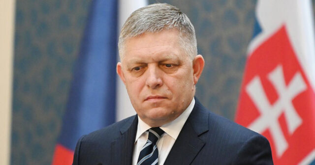 Slovakiya Baş naziri Ukraynanın NATO-ya üzvlüyünə mane olacaq