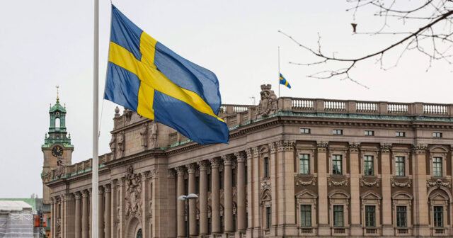 İsveç hökuməti Rusiyanı dəstəklədiyi üçün Maliyə yardımı dayandırır