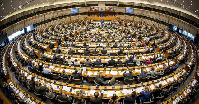 Slovakiyada Avropa Parlamentinə deputat seçkiləri iyunun 8-nə təyin edilib