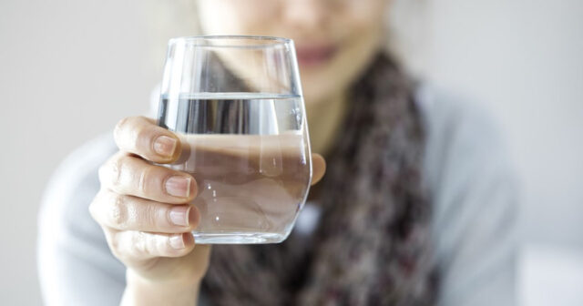 Evlərə su sifarişi, su filtrlərindən narazılıq – Hansı suyu içməliyik? – ARAŞDIRMA